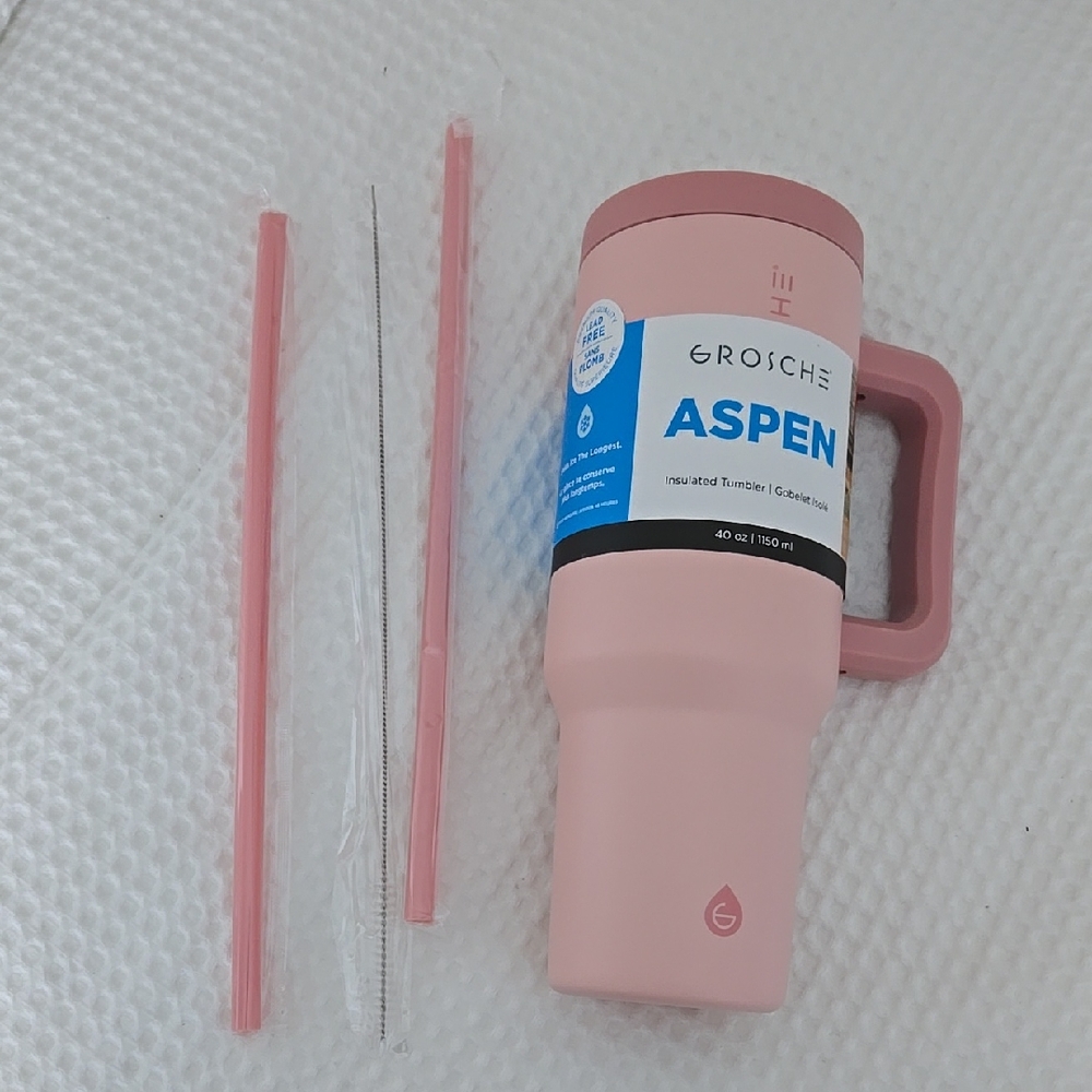 The Jilly Box Grosche Aspen Pink Tumbler with Straws